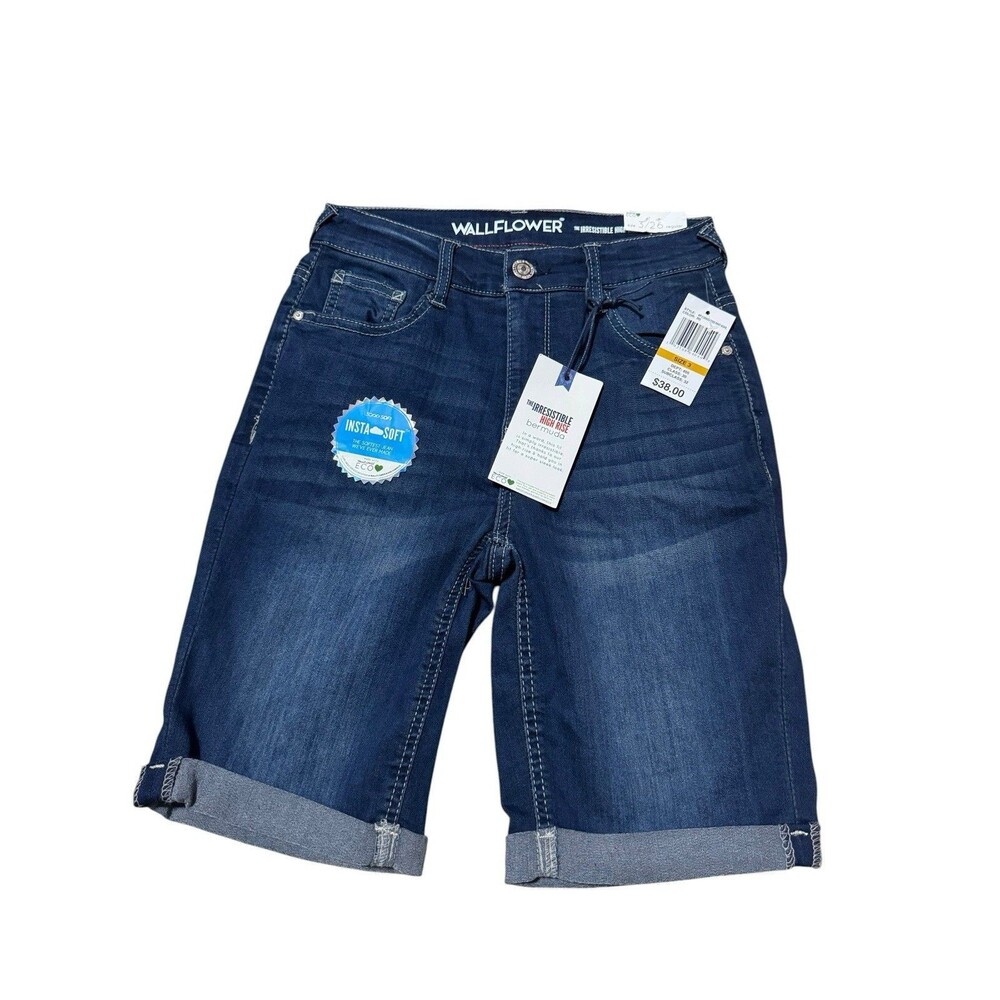 Wallflower Junior’s Size 3 Bermuda Shorts NWT High Rise Insta Soft!